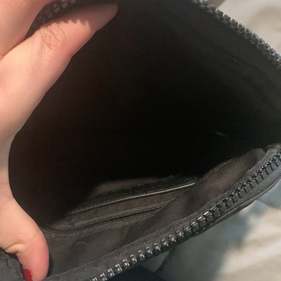 Sondra Roberts Cross body rainbow bag - Picture 5 of 5